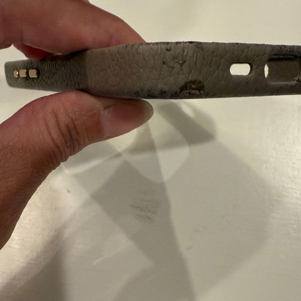 MACAROOON leather MagSafe iphone 16pro case - Picture 5 of 8